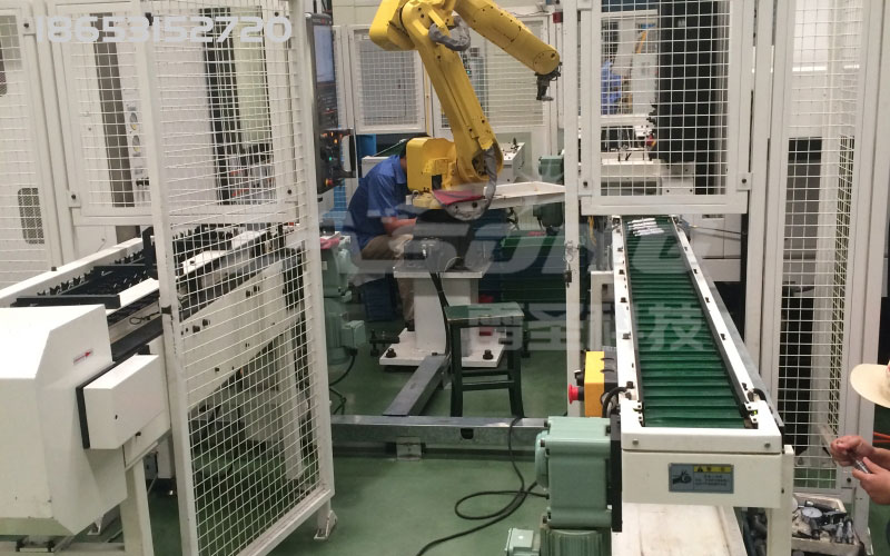 機器人調(diào)試現(xiàn)場